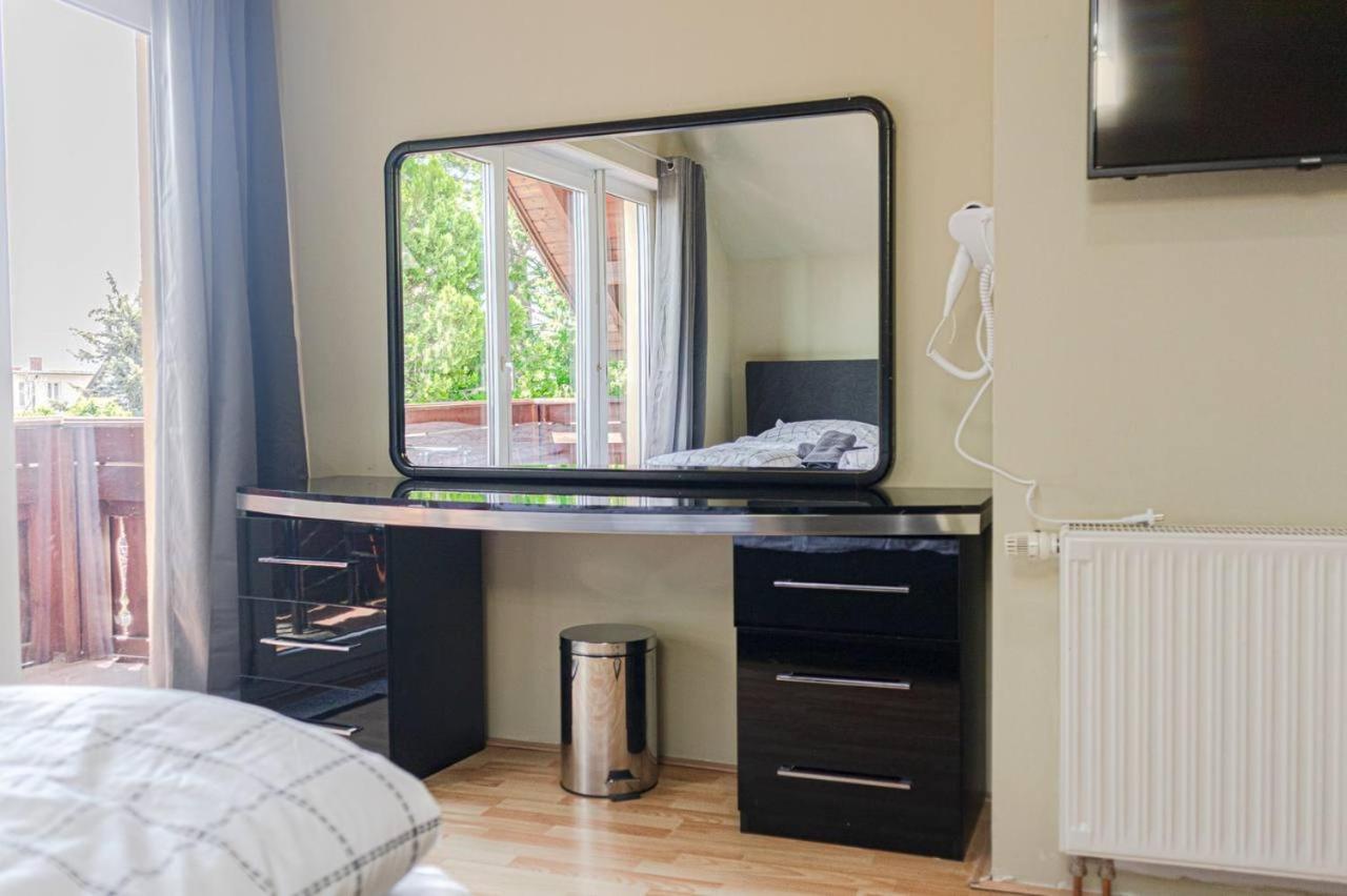 Comfortable Rooms In A Beautiful House Gd Wenen Buitenkant foto