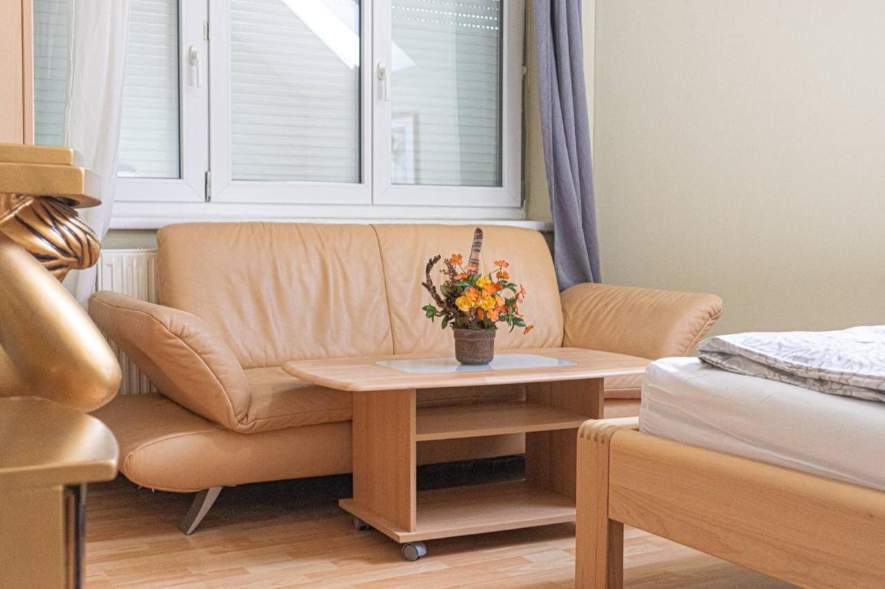 Comfortable Rooms In A Beautiful House Gd Wenen Buitenkant foto
