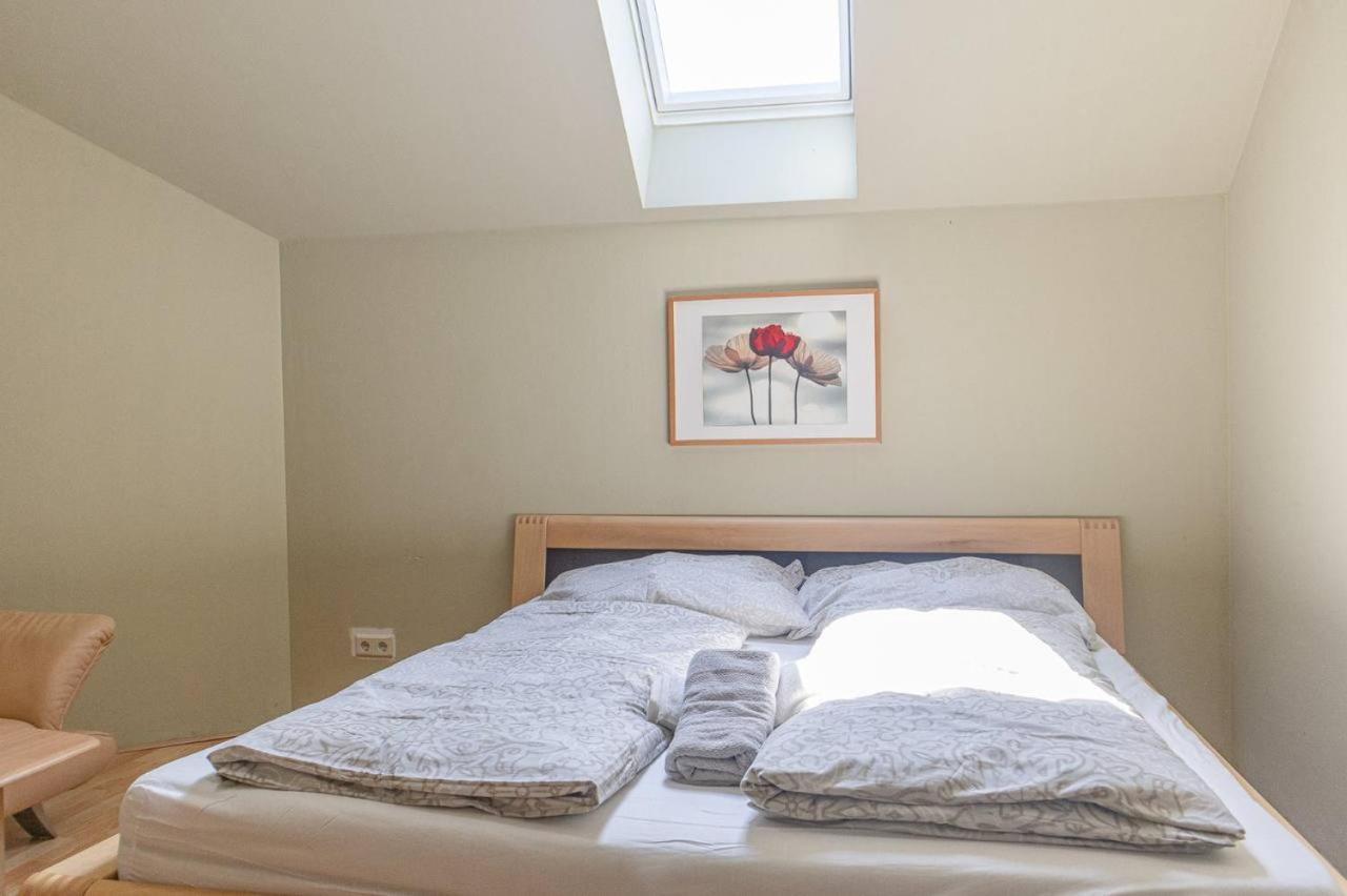 Comfortable Rooms In A Beautiful House Gd Wenen Buitenkant foto
